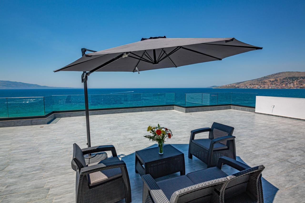 El Primero Hotel Sarandë エクステリア 写真