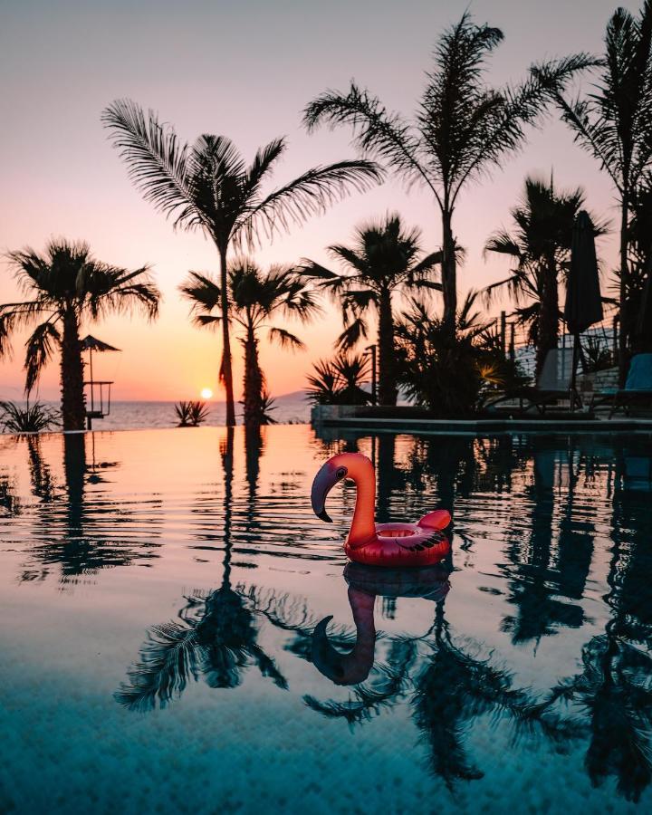 El Primero Hotel Sarandë エクステリア 写真